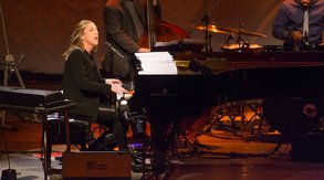 Afbeelding bij Diana Krall - Wallflower World Tour