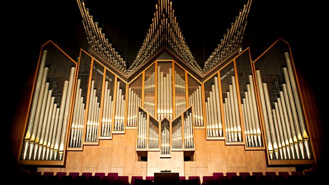 Afbeelding bij Meesterorganist Jean Guillou onderbreekt onverwachts zijn concert