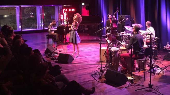 Afbeelding bij Yilian Cañizares Quintet zorgt voor swingende opening Club Doelen